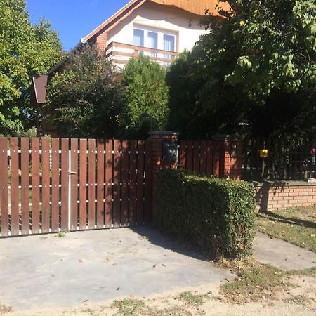Ady Endre 9.A Appartement Balatonfůzfő Buitenkant foto